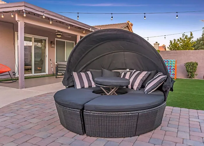 Vibrant - Heated Pool, Arcade, & Fire Pit *